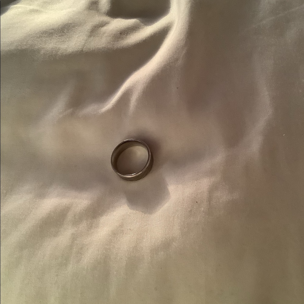 Mens ring - Picture 2 of 2